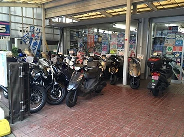 店舗案内